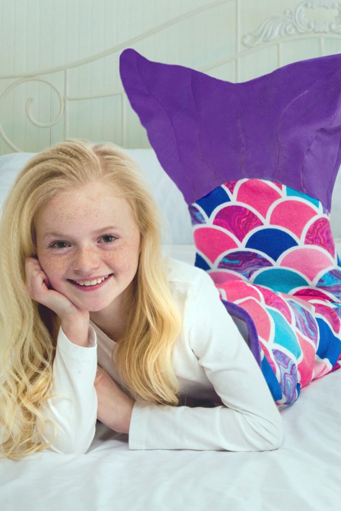 Cuddle Tails Mermaid Tail Blanket in Sea Orchid – FinFriends